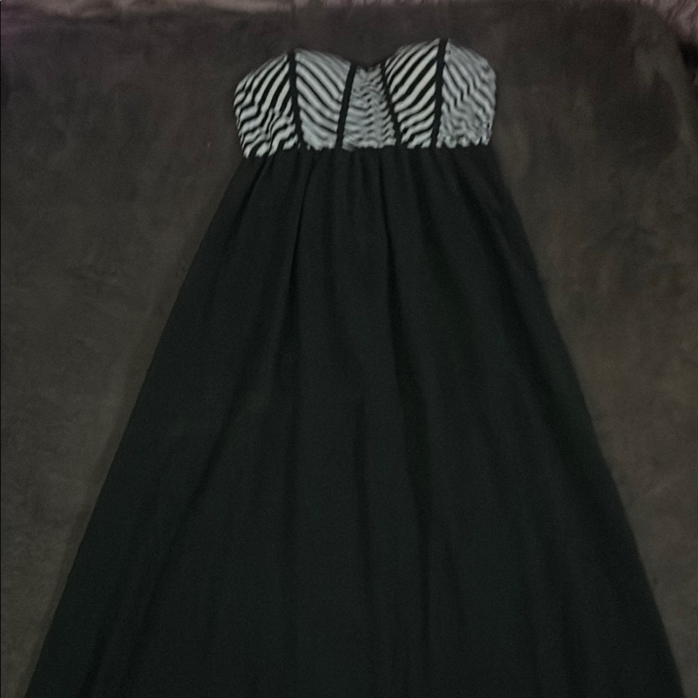New Look Monochrome Striped Dress